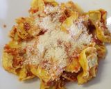 A picture of step 3 of Tortellini in tomato sauce.