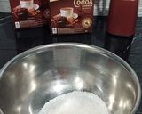 Foto langkah ke 2 dari resep Kembang Goyang Cokelat Mete.