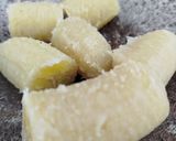 Foto langkah ke 1 dari resep Emping Pisang Karamel.