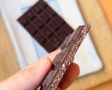 Foto del paso 4 de la receta: Chocolate helado con coco, endulzado con aminoácido glicina (endulzante funcional y natural) 🍫🥥
