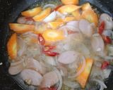 Foto langkah ke 2 dari resep Tumis Sawi Putih + (Sosis Telur).