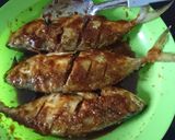 Foto langkah ke 4 dari resep Ikan kembung bakar teflon.