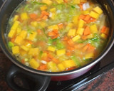 Foto del paso 1 de la receta: Crema de calabaza, zanahoria y lechuga