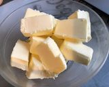 Une image de l'étape 2 de Gâteau renversé aux reines claudes.