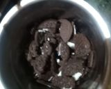 A picture of step 1 of Oreo biscuit (chocolate) laddu.