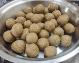 A picture of step 6 of Khoya Til Ladoo.