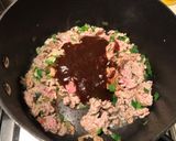 A picture of step 2 of Fried sauce noodles.