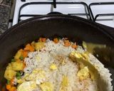 A picture of step 7 of Pineapple fried rice.