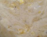 A picture of step 4 of Chicken momo soup.