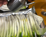 Foto del paso 3 de la receta: Calçots al horno