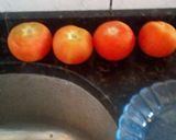 Foto del paso 1 de la receta: Tomates rellenos a la maby
