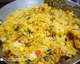 A picture of step 6 of Maggi masala khichdi.