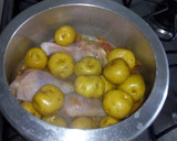 Foto del paso 4 de la receta: Sudado de pollo con papas criollas