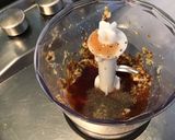 Une image de l'étape 3 de Sauce salade à la moutarde à l'ancienne et ail mariné.