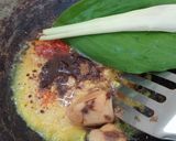 Foto langkah ke 2 dari resep Kupuk leyak tepung tepung beras.