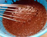 A picture of step 1 of Whipped cream frosted chocolate cake.