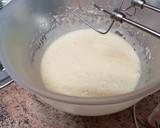 Foto del paso 2 de la receta: Bizcochitos aromáticos tipo Madeleine