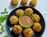 A picture of step 7 of Green Peas Kachori.