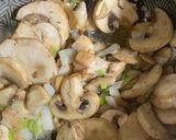 Foto del paso 2 de la receta: Pollito con champiñones y maíz