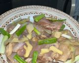 Foto langkah ke 1 dari resep Ayam kukus jahe.