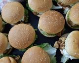 A picture of step 9 of Zinger burgers.