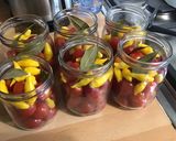 Une image de l'étape 6 de Tomates aux piments jaunes, thym, laurier et cardamome.