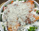 Krémes tepsis spárga mézes-mustáros csirkével és parmezsánnal recept fázis 5 fotója