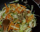 A picture of step 3 of Stir fried Noodles.