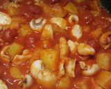 A picture of step 3 of Seppie e patate in umido squid and potato stew.