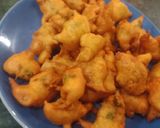 A picture of step 9 of Pakora Curry.