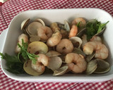 Foto del paso 4 de la receta: Gambas con chirlas al brandy de jerez