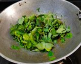 A picture of step 3 of Methi Zunka.
