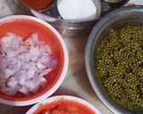A picture of step 1 of Sabut moong dal.