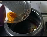 A picture of step 2 of Chana Dal Paratha.