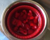 Foto del paso 4 de la receta: Aspic de frutillas y menta
