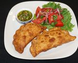 Foto del paso 9 de la receta: Empanadas de camarones, queso y salsa de cilantro