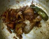 Foto langkah ke 3 dari resep Ikan Asin Kapasan Cabe Merah.