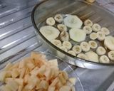 Foto del paso 2 de la receta: Bizcochuelo con manzana, bananas y jugó de naranja😋