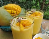 A picture of step 3 of Mango lassi.
