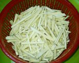 Hình bước làm 2 của món Bánh Tôm Chiên Khoai Lang