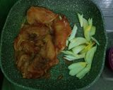 Foto langkah ke 2 dari resep Steak ayam simple dan enak.