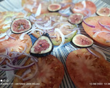 Foto del paso 1 de la receta: Ensalada de tomate con higos