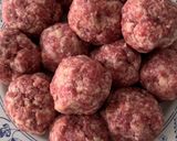 Foto del passaggio 4 della ricetta Polpette al sugo