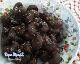 Foto langkah ke 3 dari resep Kacang Mete Coklat Salju.