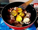 A picture of step 4 of Murgh Hariyali.