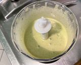 Une image de l'étape 6 de Sauce salade à l'ail des ours.