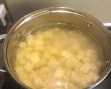 Indiai krumplis tészta, uborka tzatzikivel recept fázis 1 fotója