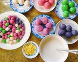 A picture of step 6 of Five-Color Glutinous Rice Dumplings in Ginger Syrup (Chè Trôi Nước Ngũ Sắc).