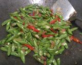 Foto langkah ke 5 dari resep Tumis buncis kornet.