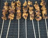 Foto langkah ke 4 dari resep Sate Ayam Manis.